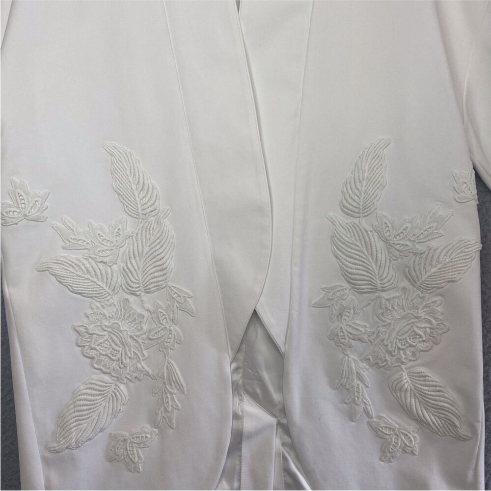 Chico's Ivory Floral Embroidered Kimono Chico’s size 3 - Picture 4 of 13
